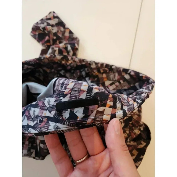 Lululemon Fast Free Multicolor size 6. - Picture 5 of 8